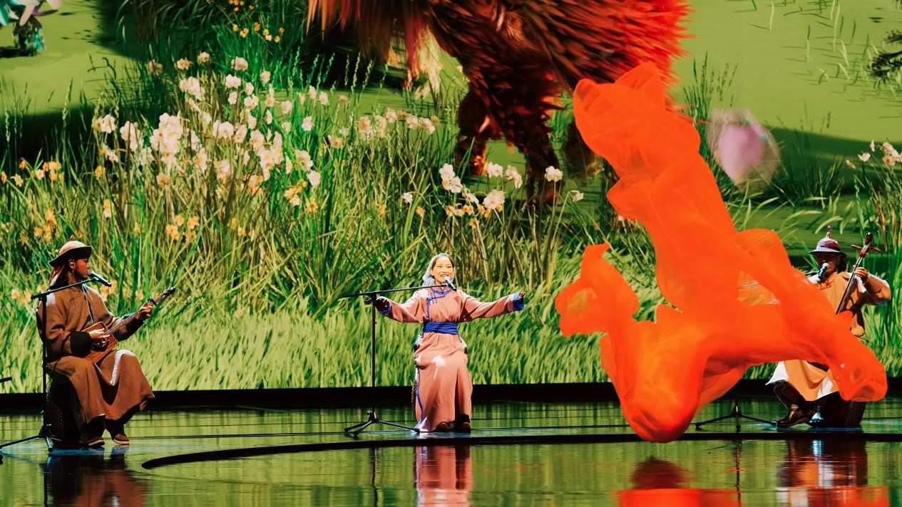 《澳門2049》中節(jié)目二“呼麥·縹緲”。主辦方供圖