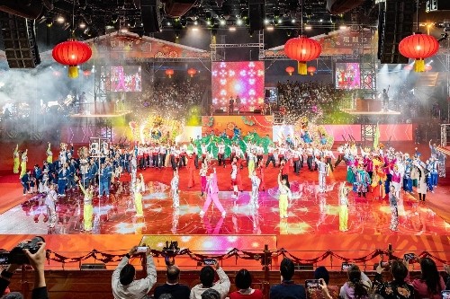 澳門(mén)西灣廣場(chǎng)花車(chē)匯演主會(huì)場(chǎng)。澳門(mén)特區(qū)政府旅游局供圖
