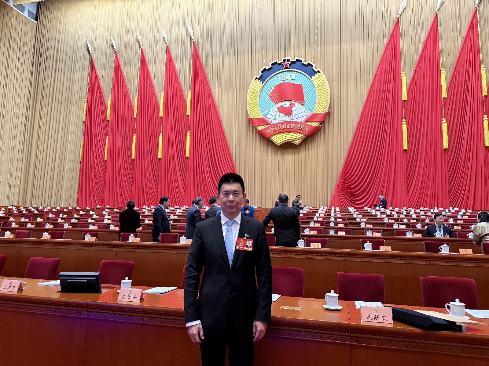 全國政協(xié)常委、香港友好協(xié)進會會長譚錦球。受訪者供圖
