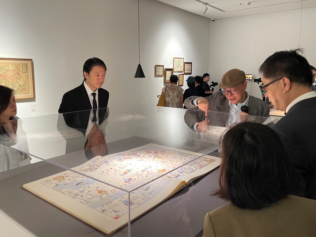 “看·書”藝術(shù)展覽現(xiàn)場(chǎng)。主辦方供圖