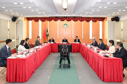 籌建科技研發(fā)產(chǎn)業(yè)園工作組舉行首次會議。澳門特區(qū)政府新聞局供圖