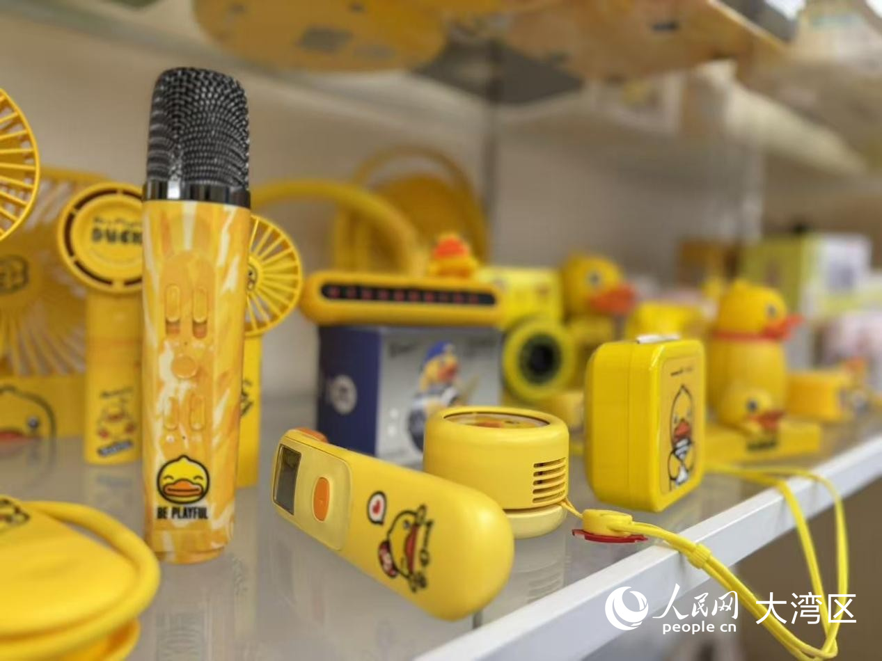 小黃鴨系列產(chǎn)品。 周錦佳攝