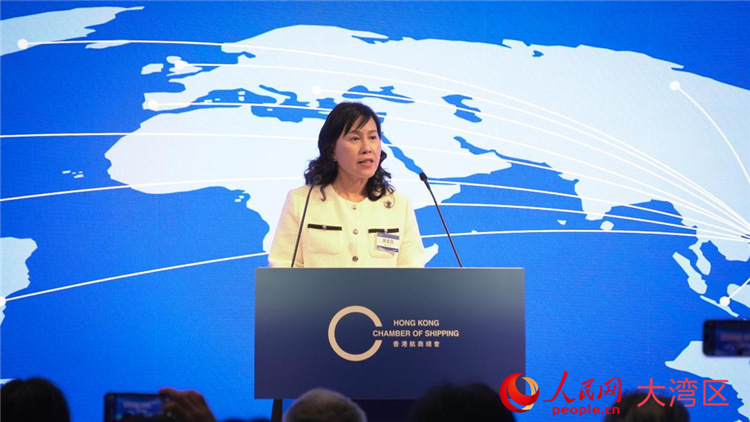 香港特區(qū)政府運(yùn)輸及物流局局長(zhǎng)陳美寶致辭。人民網(wǎng) 吳宇揚(yáng)揚(yáng)攝