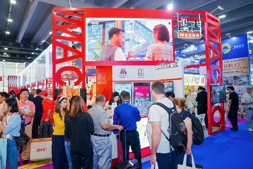 圖為廣交會澳門館客流如潮。澳門特區(qū)招商投資促進局供圖
