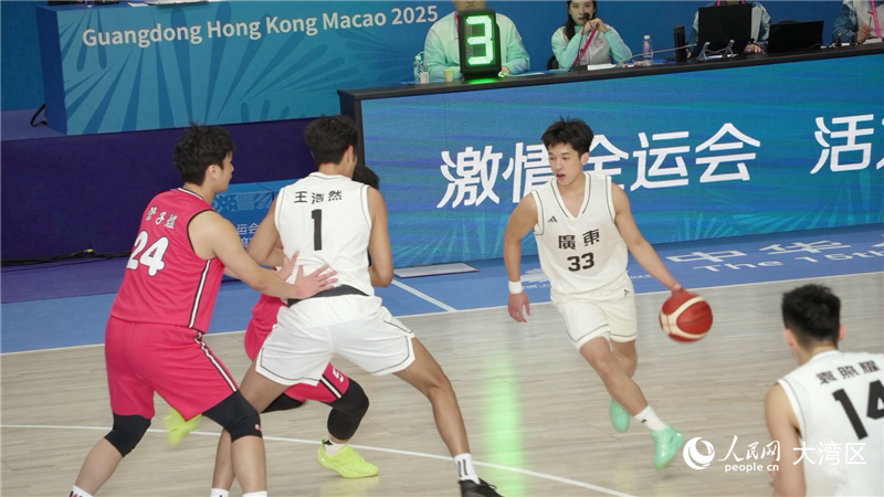 圖4.雙方展開對抗。實(shí)習(xí)生 張雨潔攝