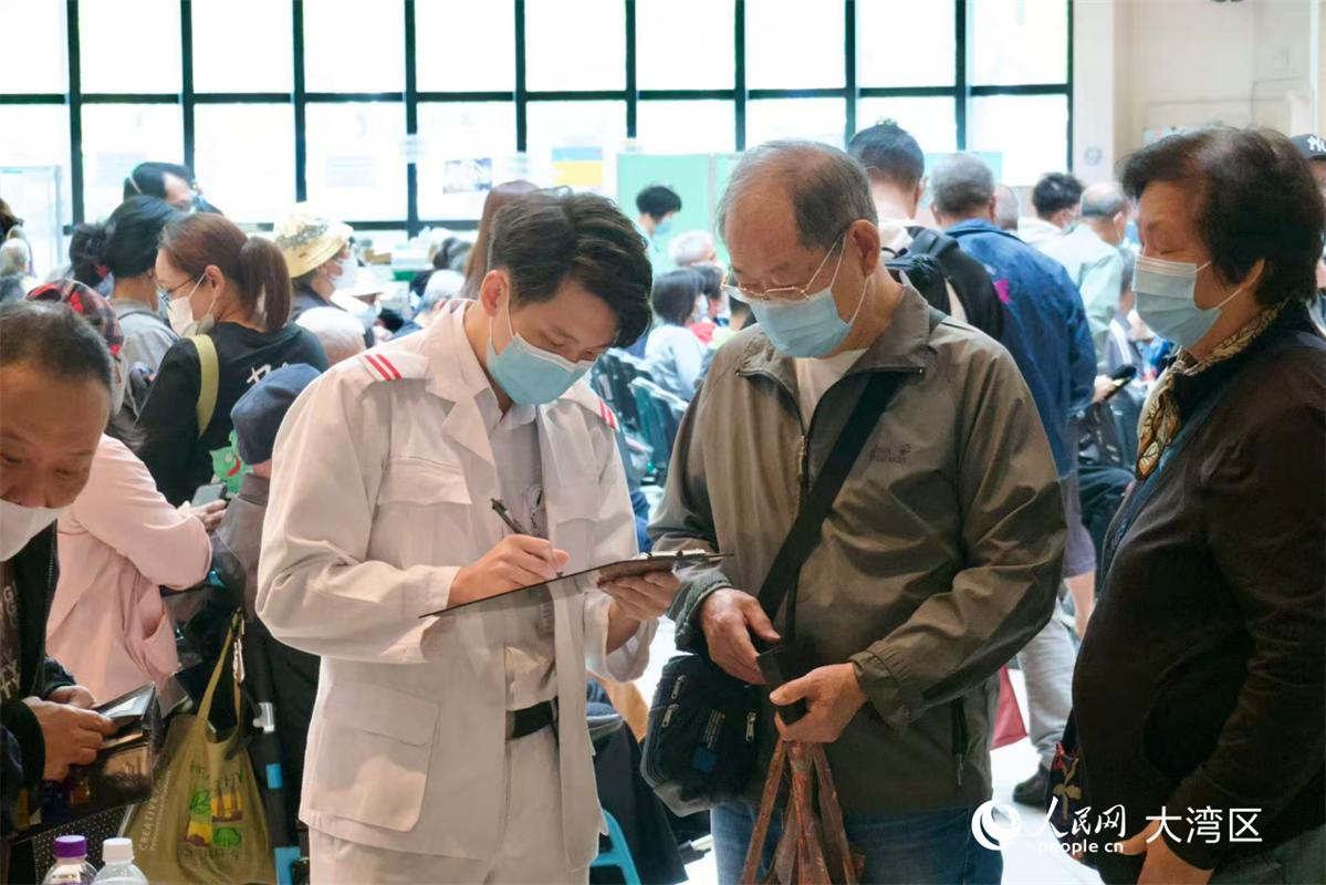 雅麗氏何妙齡那打素醫(yī)院提供緊急配藥服務(wù)。人民網(wǎng) 吳宇揚(yáng)揚(yáng) 攝