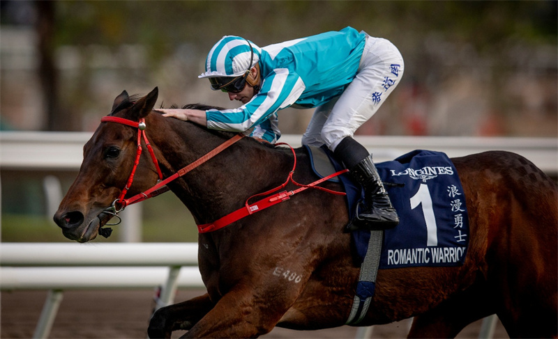 中國香港賽駒“浪漫勇士”連續(xù)四年勇奪“香港杯”。主辦方供圖
