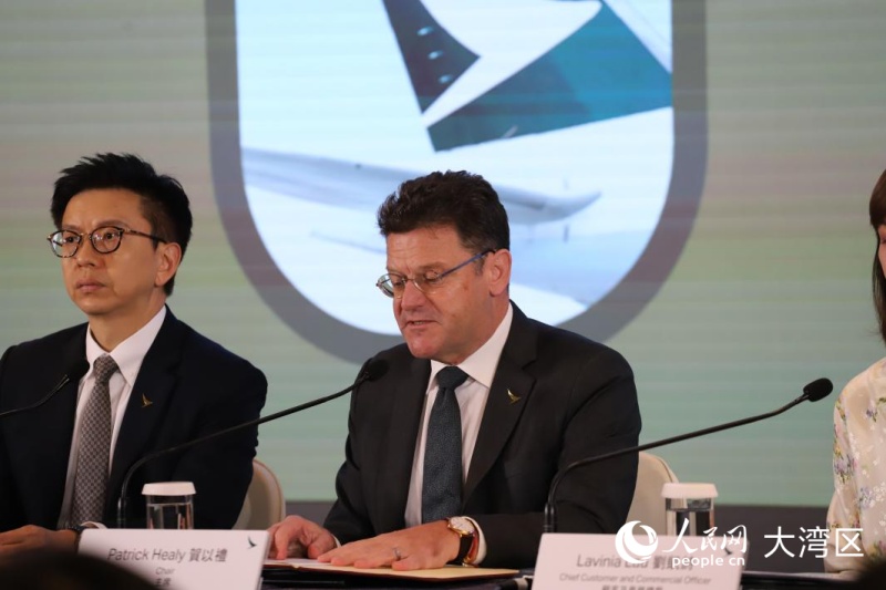 國泰集團(tuán)主席賀以禮在發(fā)布會致辭。人民網(wǎng)實習(xí)生 向芷菡攝